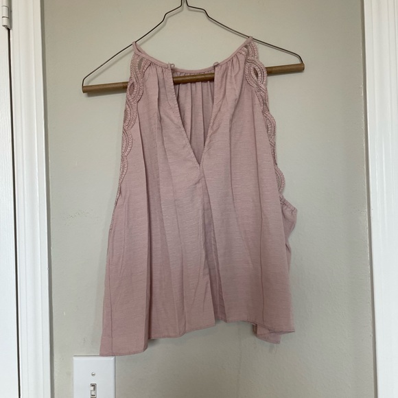 Kendall and Kylie pink blouse - Picture 7 of 8